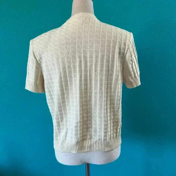 St. John Collection Basics Vintage Cream Short Sleeve Knit V-Neck Cardigan S - Picture 4 of 6